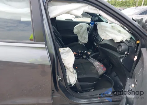 2019 Nissan Kicks S z USA, uszkodzony, nr VIN 3N1CP5CU8KL561902